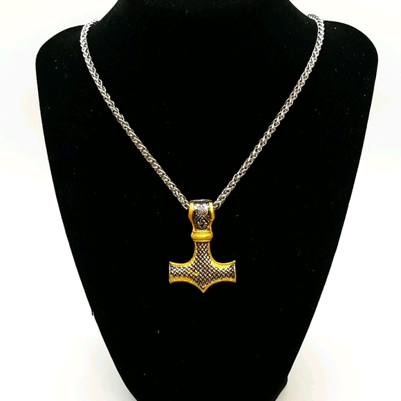 Mans necklace